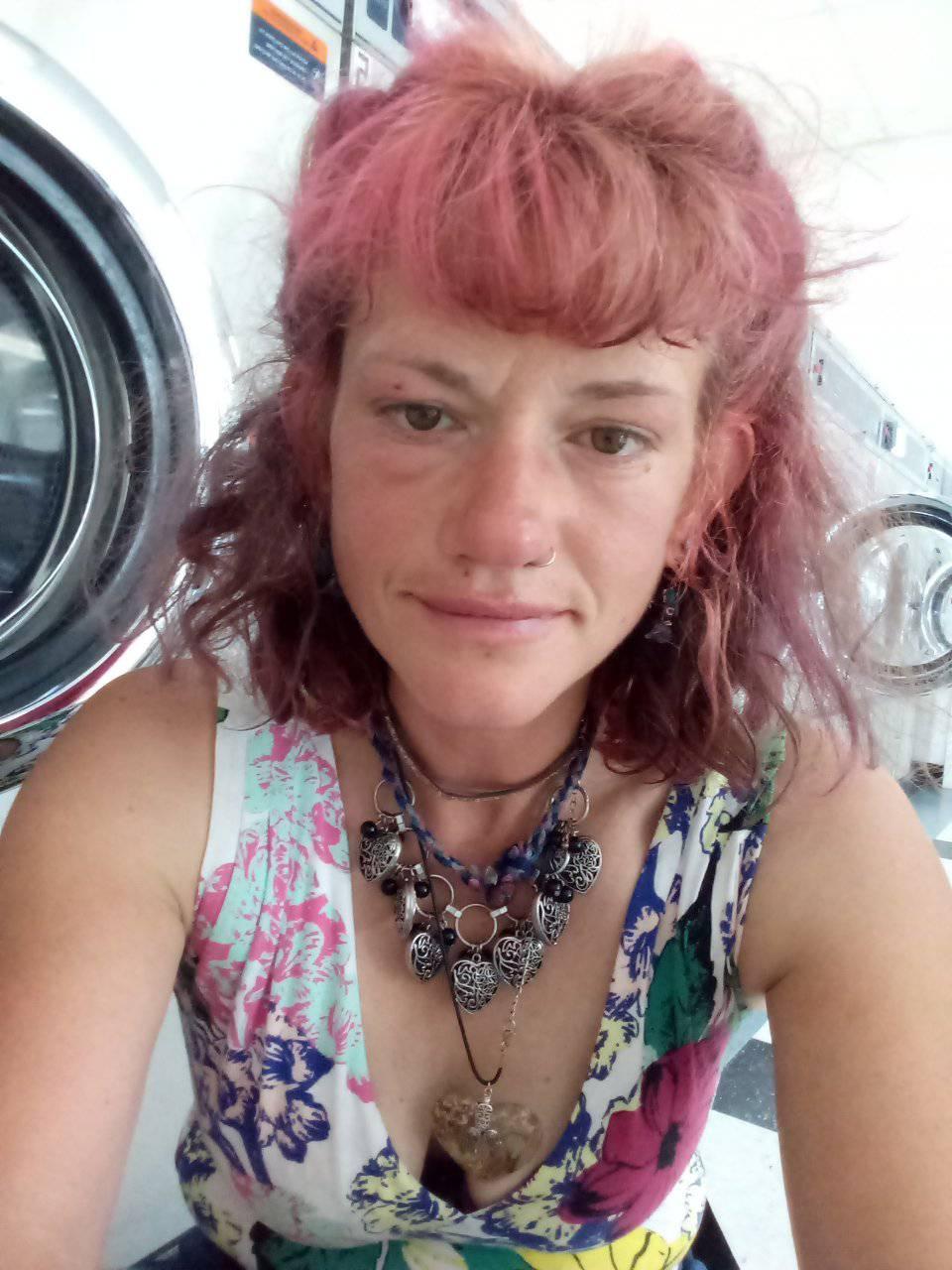 Lara Ivey Steinmetz - FERAL HUMANS